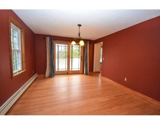 300 8 Lots Road Sutton, MA 01590 - Photo 9 of 19