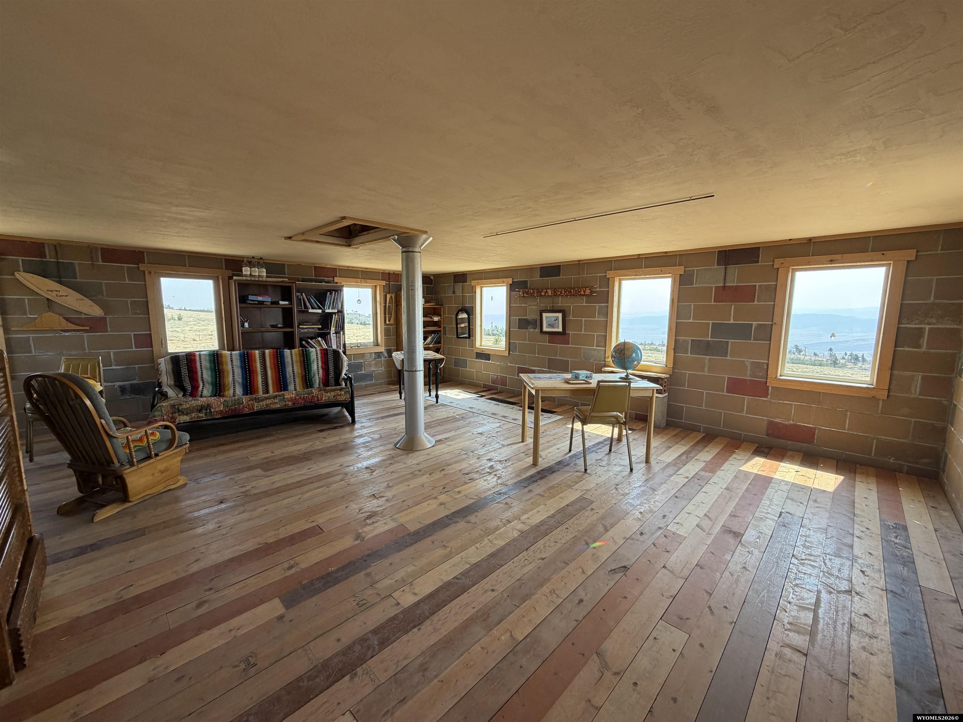 8675 Ponderosa Road Casper, WY 82601 - Photo 12 of 16 Gallery Image 12