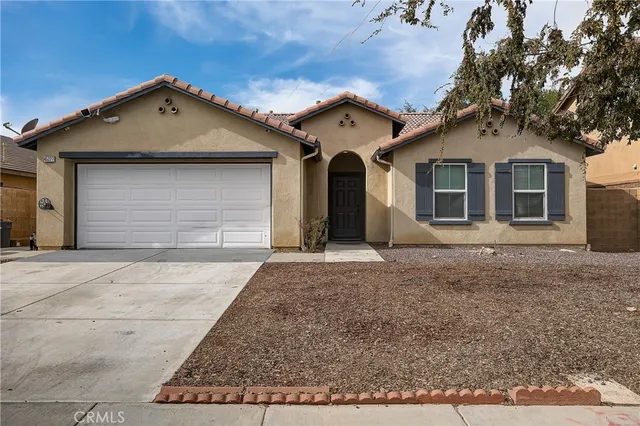 $2,900 | 45327 Elm Avenue, Lancaster, CA 93534