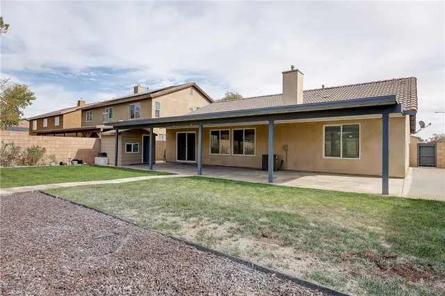 $2,900 | 45327 Elm Avenue, Lancaster, CA 93534