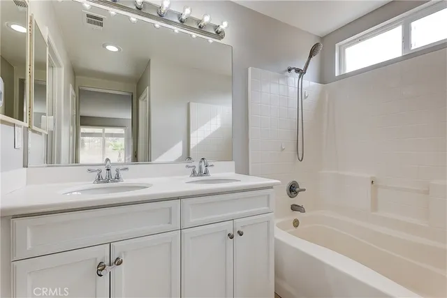 $2,900 | 45327 Elm Avenue, Lancaster, CA 93534