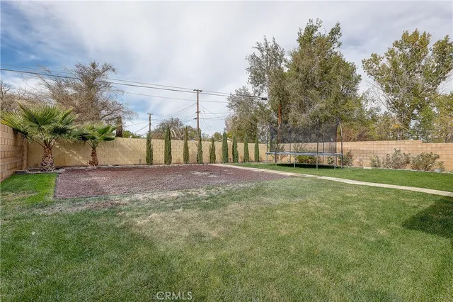 $2,900 | 45327 Elm Avenue, Lancaster, CA 93534