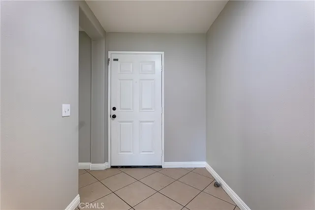 $2,900 | 45327 Elm Avenue, Lancaster, CA 93534