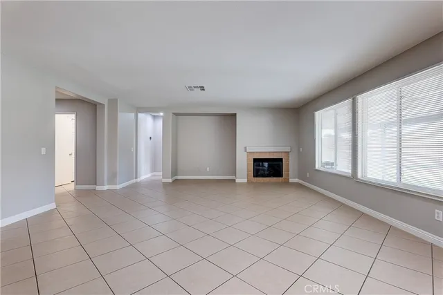 $2,900 | 45327 Elm Avenue, Lancaster, CA 93534