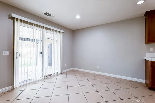 $2,900 | 45327 Elm Avenue, Lancaster, CA 93534