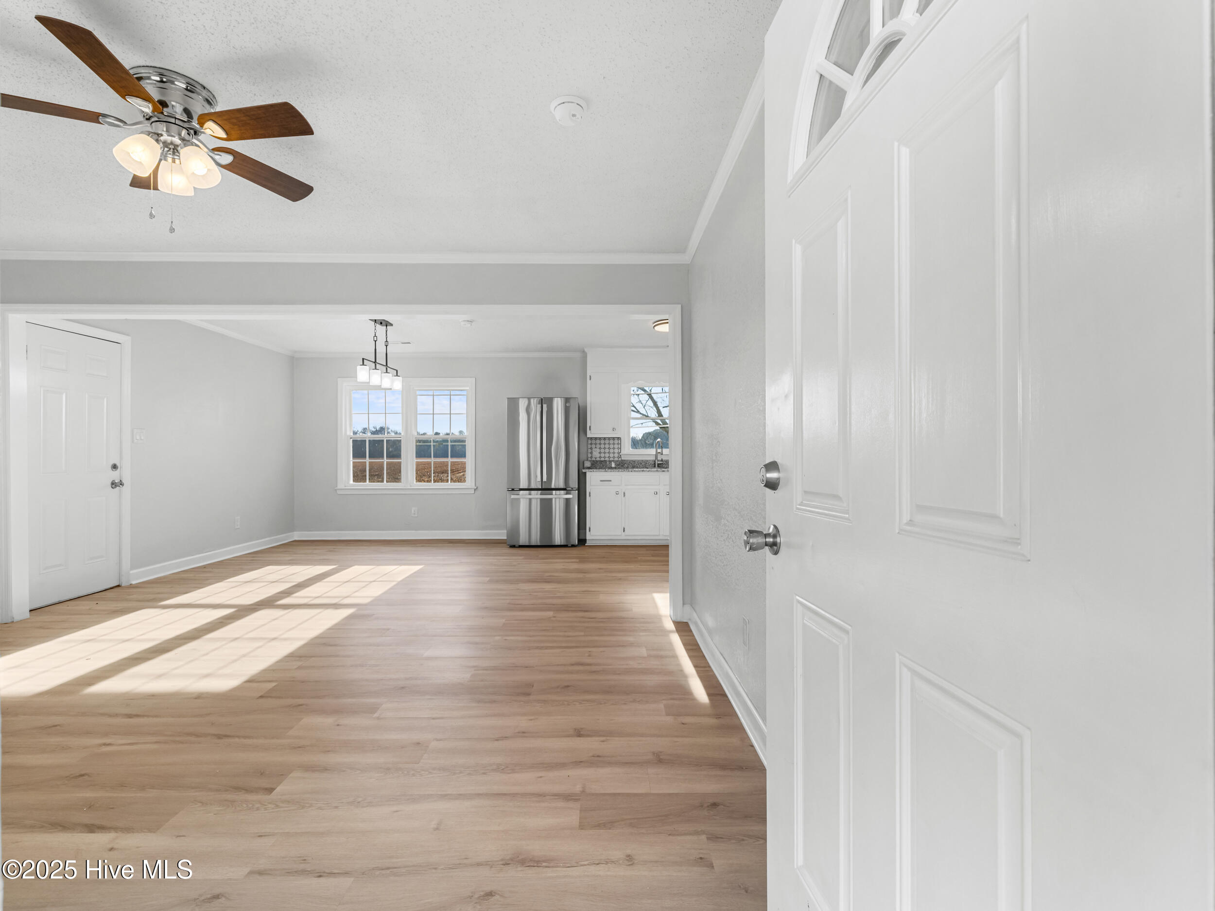 2685 Railroad Street Farmville, NC 27828 - Photo 5 of 35 025a2458