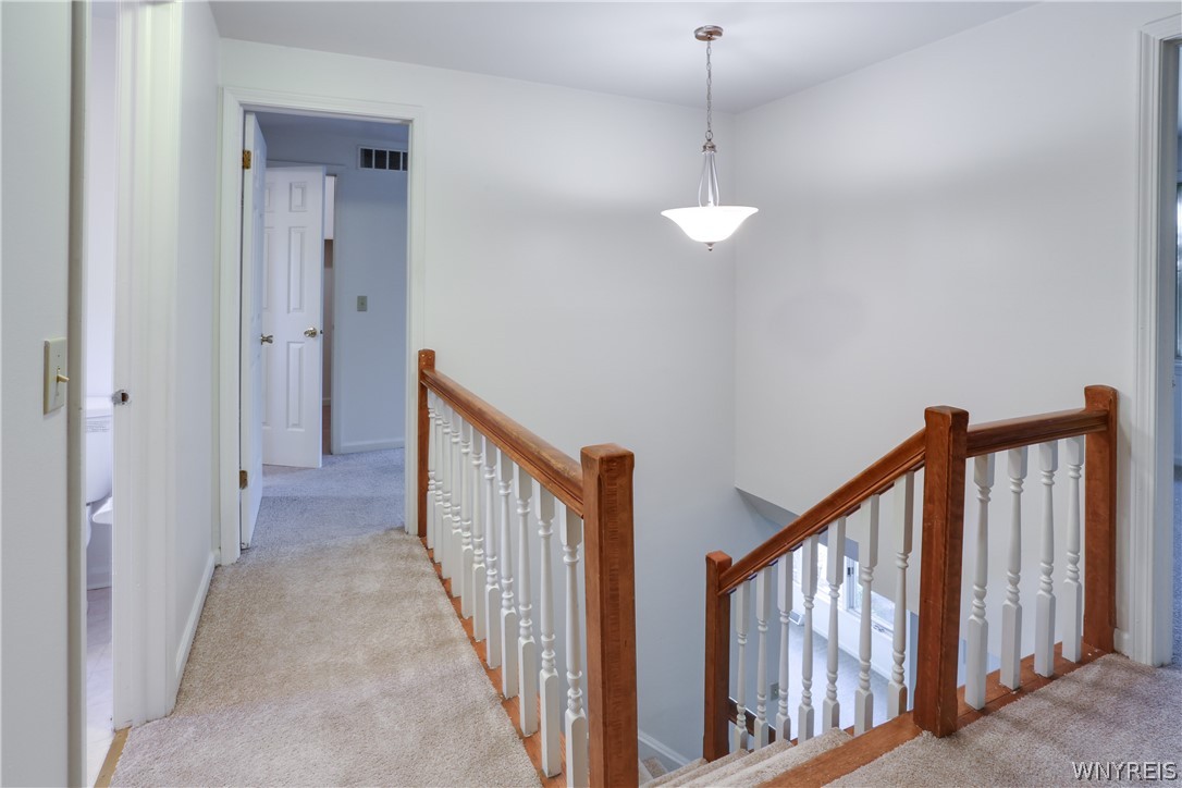 294 Little Robin Road Amherst, NY 14228 - Photo 5 of 15 Gallery Image 5