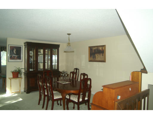 18 East Bluff Road, Unit 18 Ashland, MA 01721 - Photo 4 of 10 Gallery Image 4