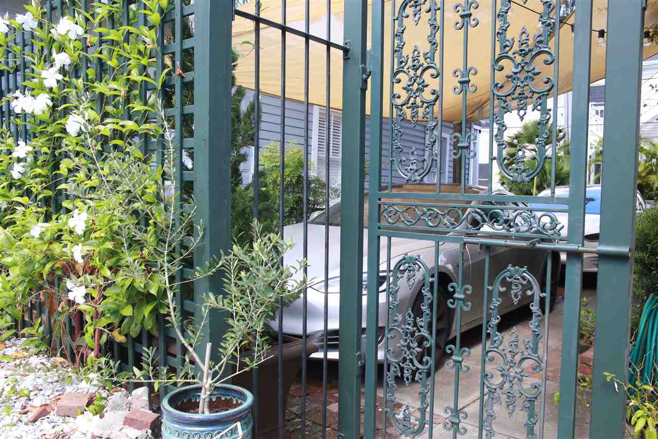 15 Bridge Street St. Augustine, FL 32084 - Photo 38 of 49 a view of a potted plants outside a building
