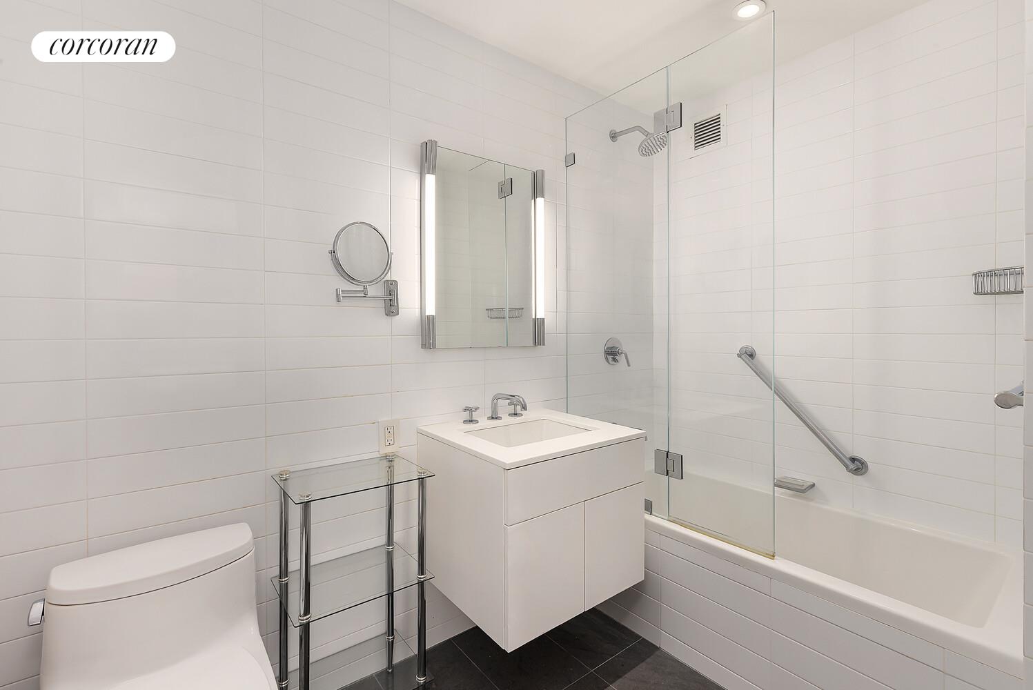 200 East 62nd Street, Unit 22A Manhattan, NY 10065 - Photo 10 of 13