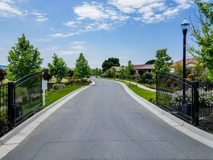 $749,000 | 2080 White Oak Drive, Hollister, CA 95023