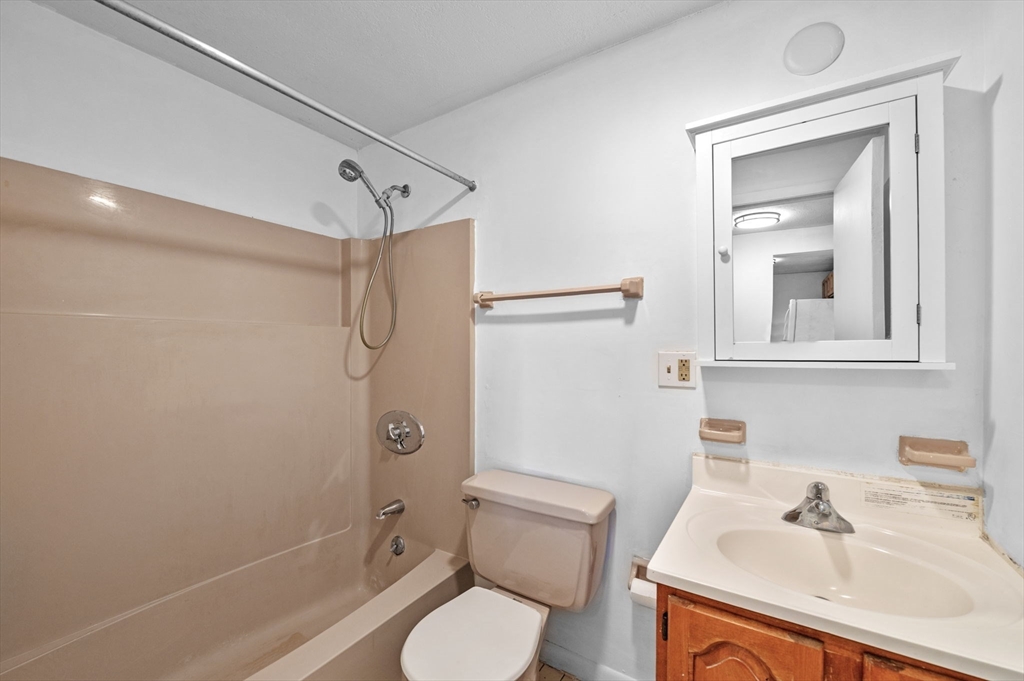 14 Leonard Road, Unit 14 Boxborough, MA 01719 - Photo 23 of 26 Gallery Image 23