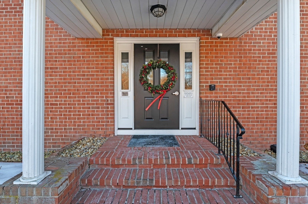 14 Leonard Road, Unit 14 Boxborough, MA 01719 - Photo 3 of 26 Gallery Image 3