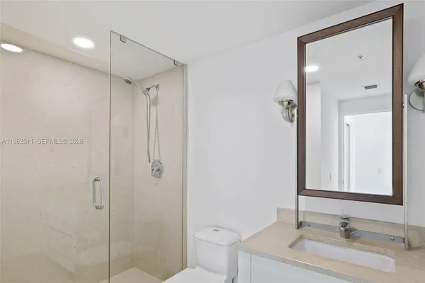 $8,200 | 6899 Collins Avenue, Unit 1410, Miami Beach, FL 33141