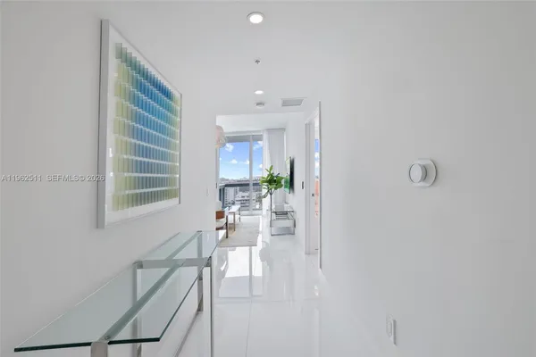 $8,200 | 6899 Collins Avenue, Unit 1410, Miami Beach, FL 33141
