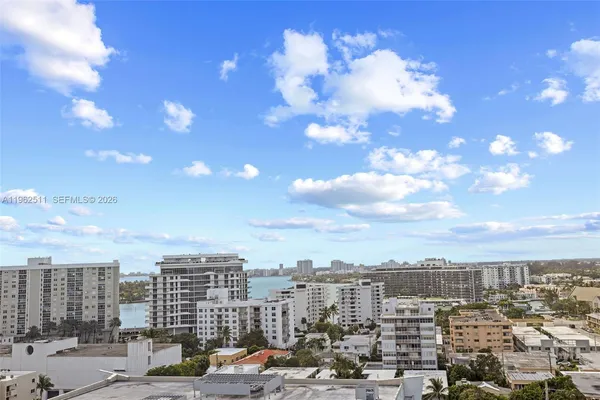 $8,200 | 6899 Collins Avenue, Unit 1410, Miami Beach, FL 33141