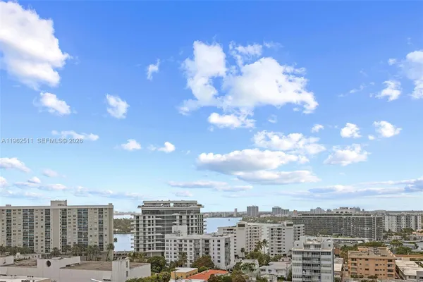 $8,200 | 6899 Collins Avenue, Unit 1410, Miami Beach, FL 33141