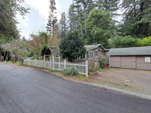 a view of backyard of house