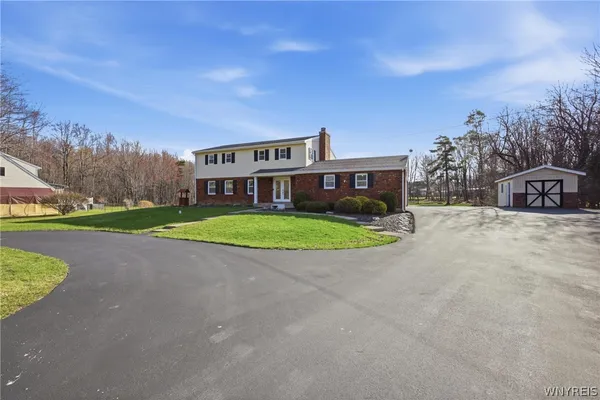 $450,000 | 7033 Derby Road, Evans, NY 14047