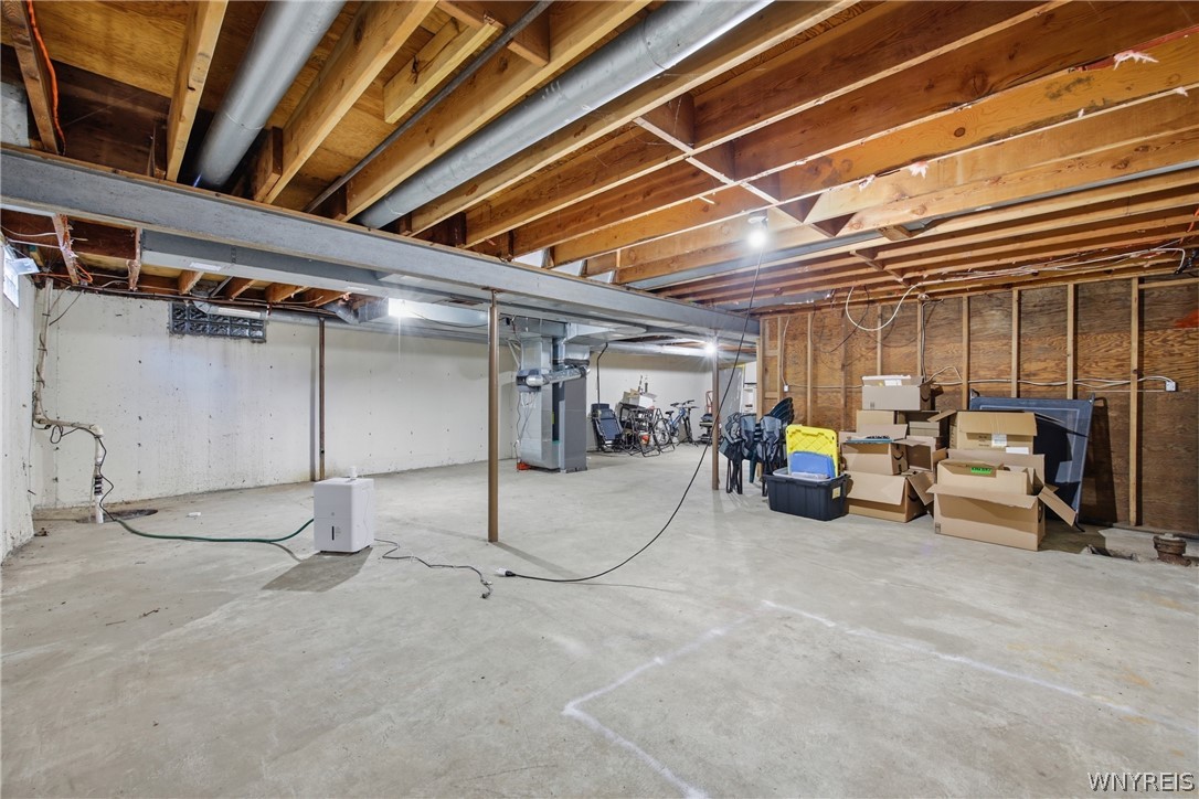 7033 Derby Road Evans, NY 14047 - Photo 33 of 46