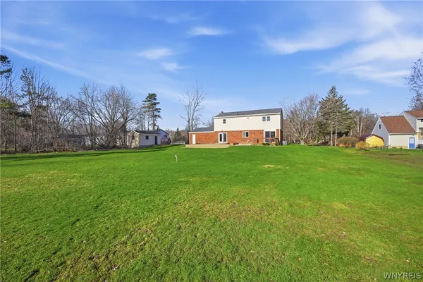 $450,000 | 7033 Derby Road, Evans, NY 14047