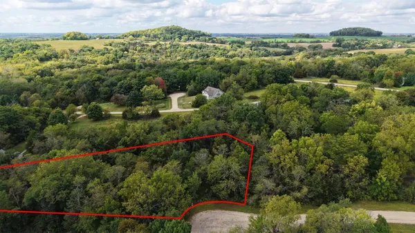$8,490 | 9 West Aspen Court, Galena, IL 61036
