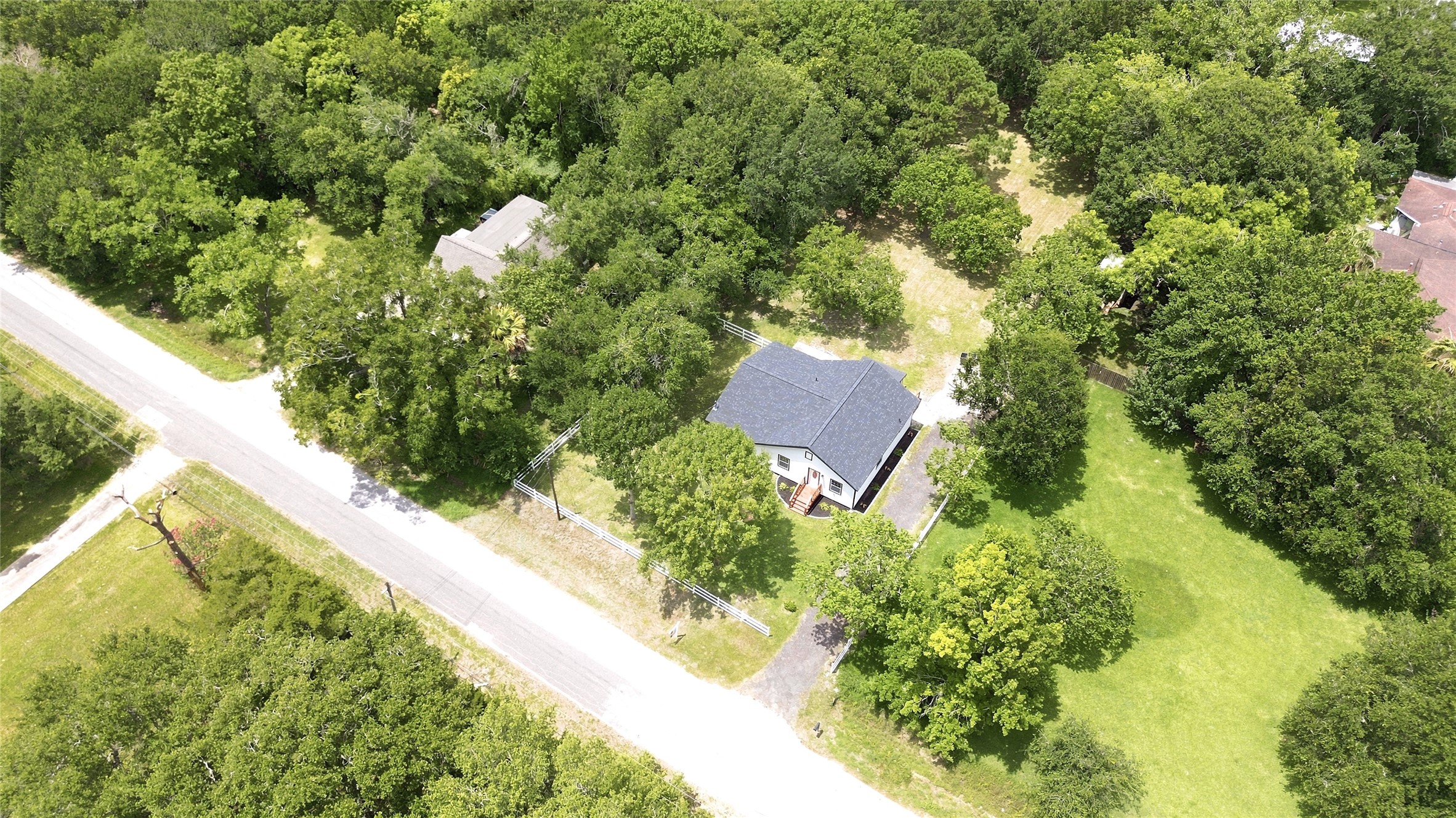 8414 Schiro Road Hitchcock, TX 77563 - Photo 33 of 39