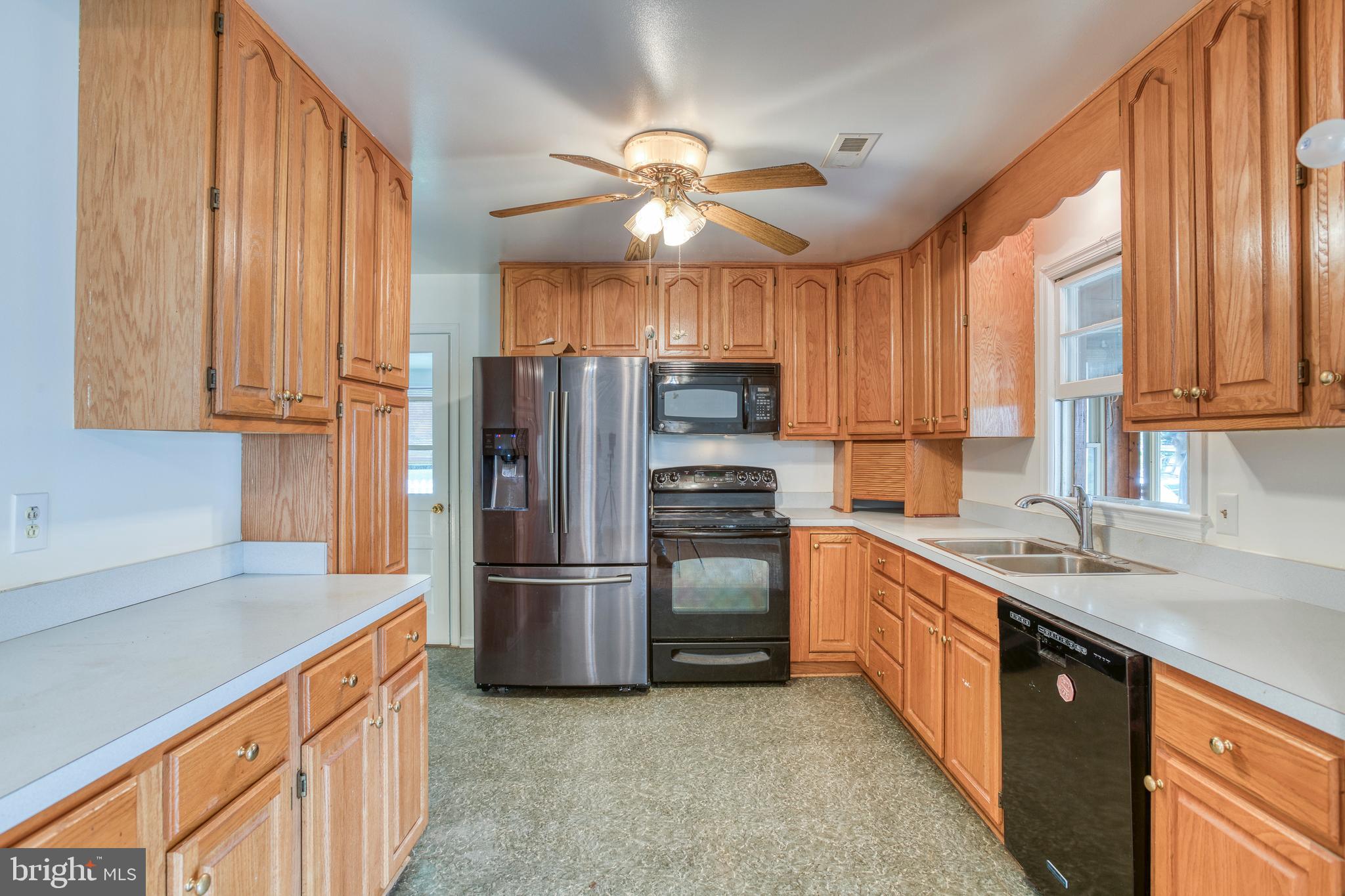 13391 Sillamon Road Goldvein, VA 22720 - Photo 11 of 48 Gallery Image 11