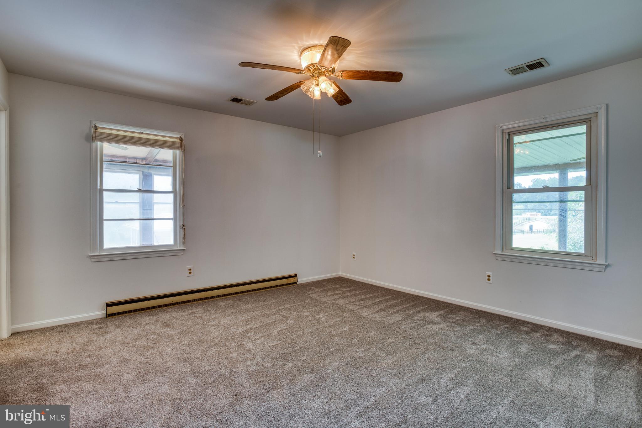 13391 Sillamon Road Goldvein, VA 22720 - Photo 17 of 48 Gallery Image 17