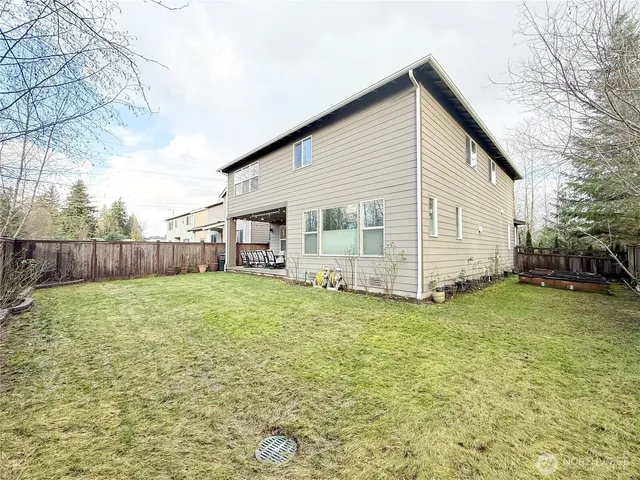 a view of a garden with plants