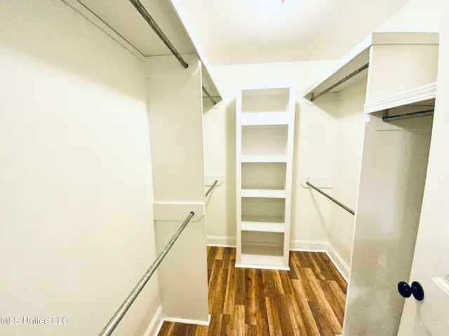 $278,000 | 514 Glensview Drive, Brandon, MS 39047