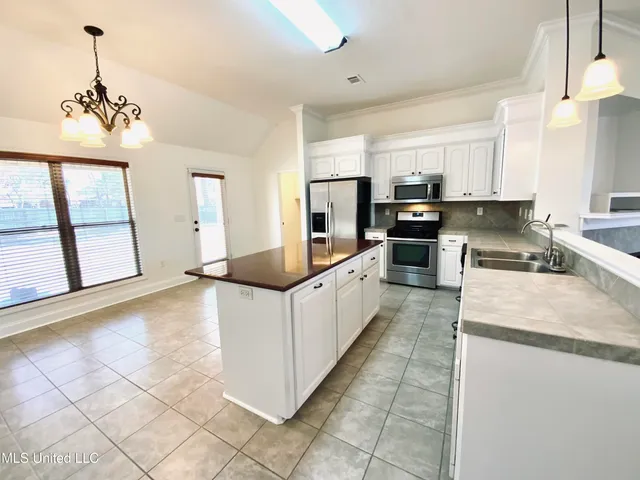 $278,000 | 514 Glensview Drive, Brandon, MS 39047