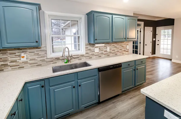 $415,000 | 5689 Sharon Road, Newburgh, IN 47630