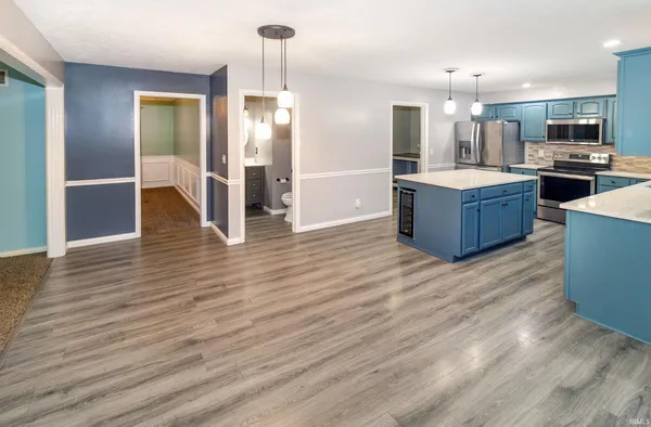 $415,000 | 5689 Sharon Road, Newburgh, IN 47630