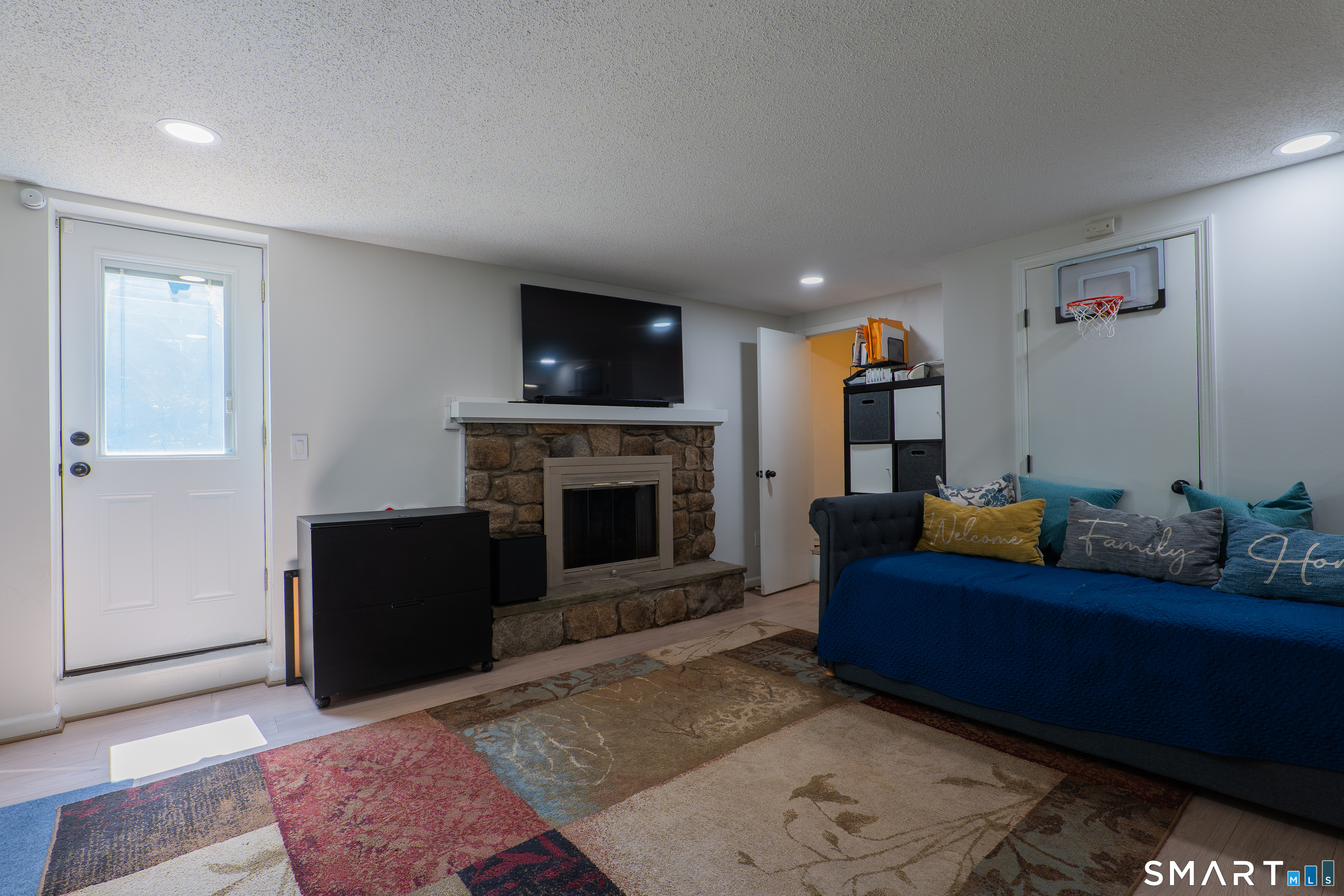 15 Farrell Road Newtown, CT 06470 - Photo 22 of 40