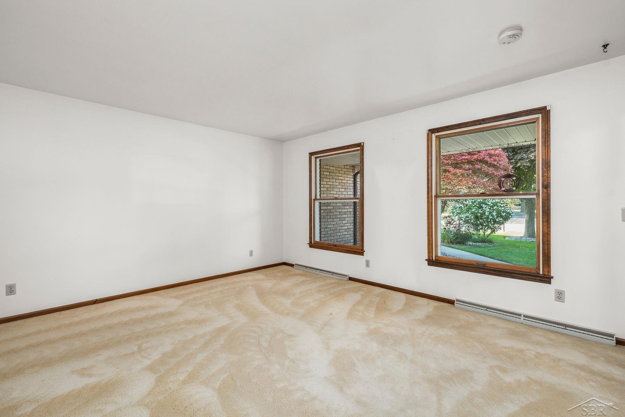 5339 Shattuck Road Saginaw, MI 48603 - Photo 12 of 42 50085797-11.JPG