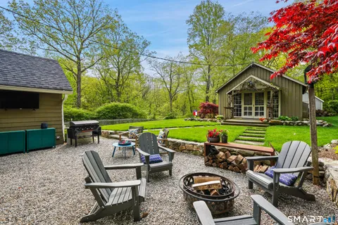 $825,000 | 81 Pinetree Road, Redding, CT 06896