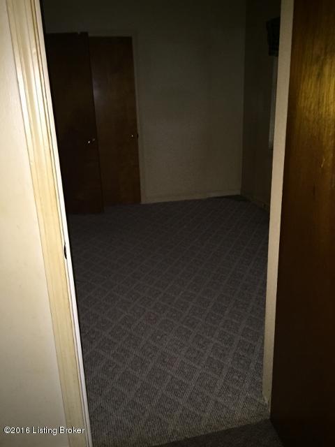 1803 Ralph Avenue Louisville, KY 40216 - Photo 25 of 40 IMG_21 (480x640)