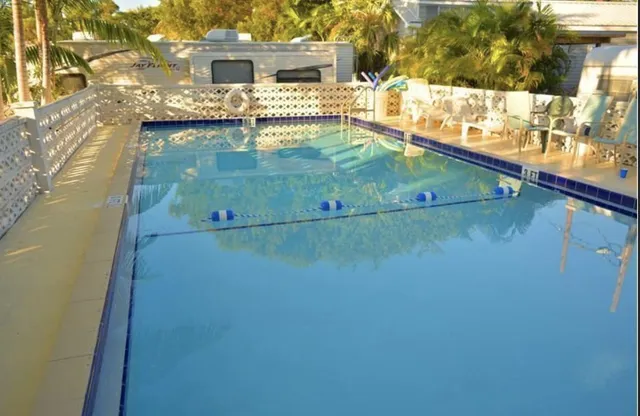 $1,450 | 29859 Overseas Highway, Unit 14, Big Pine Key, FL 33043