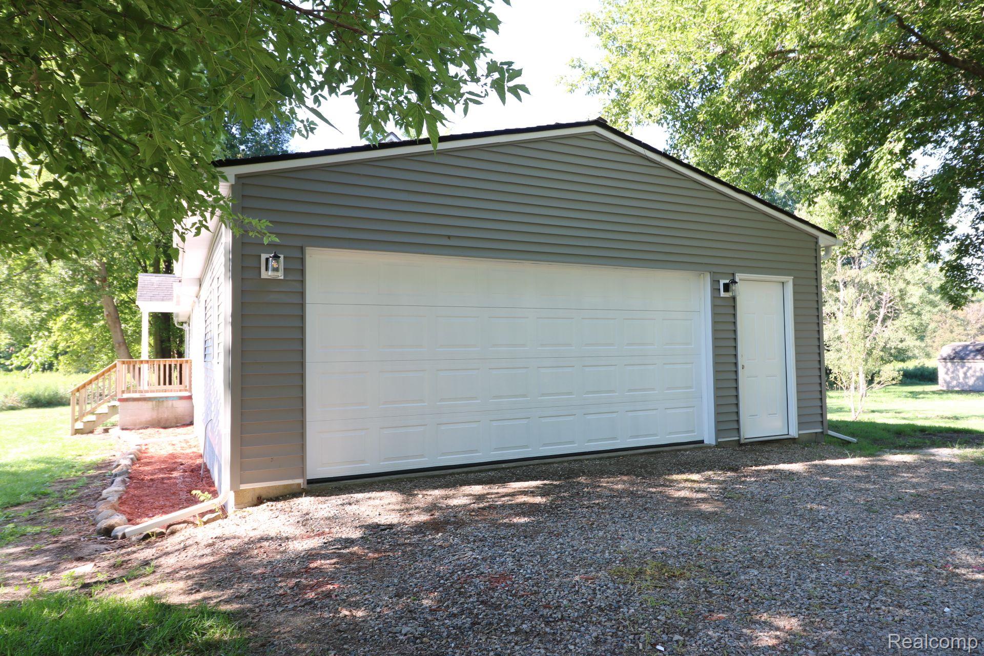 1157 Roscoe Road Attica, MI 48412 - Photo 21 of 29 Gallery Image 21