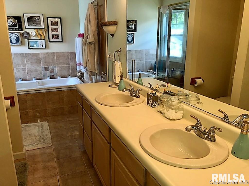 1404 South Walnut Street Springfield, IL 62704 - Photo 17 of 22 Gallery Image 17