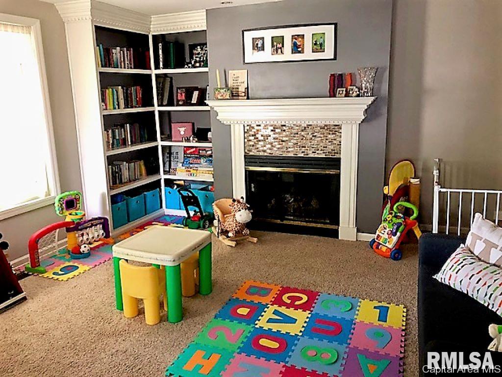 1404 South Walnut Street Springfield, IL 62704 - Photo 2 of 22 Gallery Image 2