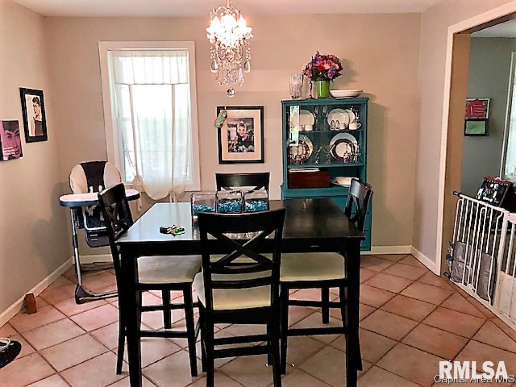 1404 South Walnut Street Springfield, IL 62704 - Photo 4 of 22 Gallery Image 4