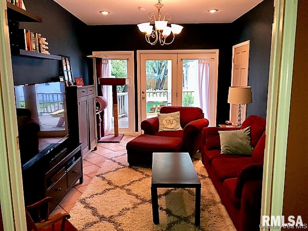 1404 South Walnut Street Springfield, IL 62704 - Photo 7 of 22 Gallery Image 7