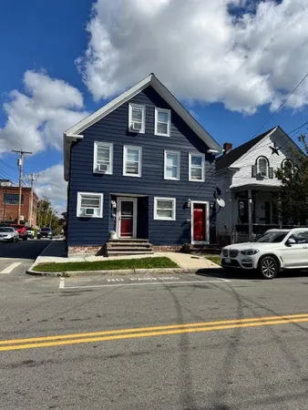 $2,800 | 4 Shaws Lane, Bristol, RI 02809