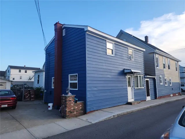 $2,800 | 4 Shaws Lane, Bristol, RI 02809