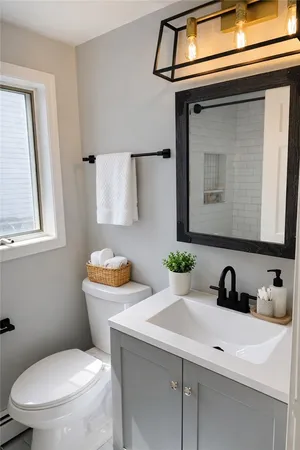 $2,800 | 4 Shaws Lane, Bristol, RI 02809