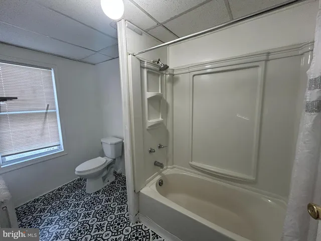 $1,500 | 924 Carteret Avenue, Unit 3, Trenton, NJ 08618