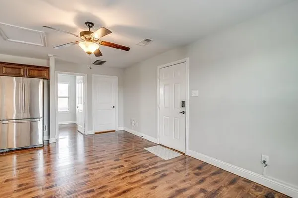 $1,700 | 4203 Aspen Grove Court, Unit GARAGE, Arlington, TX 76005