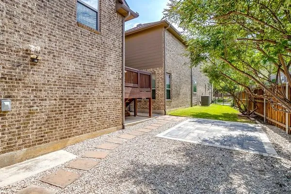 $1,700 | 4203 Aspen Grove Court, Unit GARAGE, Arlington, TX 76005